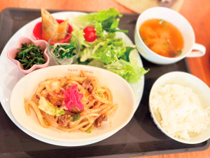 焼きうどんランチ